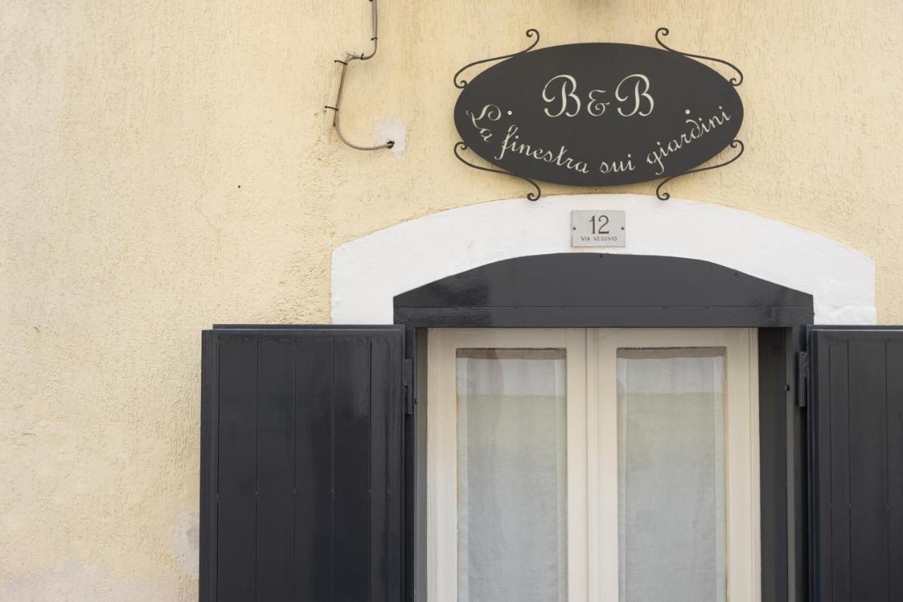B&B La Finestra Sui Giardini 圣埃拉莫因科莱 外观 照片