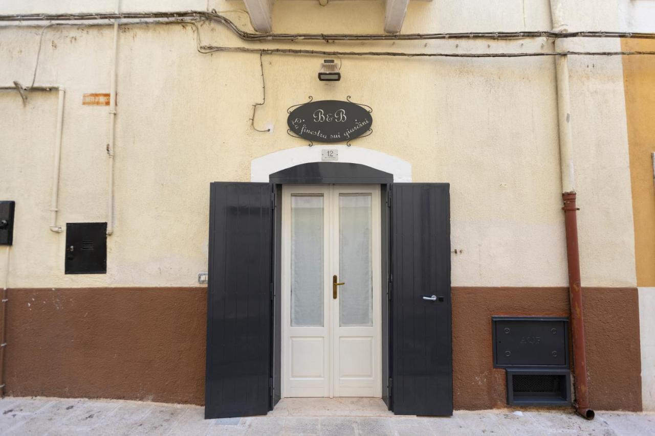 B&B La Finestra Sui Giardini 圣埃拉莫因科莱 外观 照片